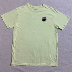 Patagonia Rivet Yellow Round Logo Tshirt Tee XL